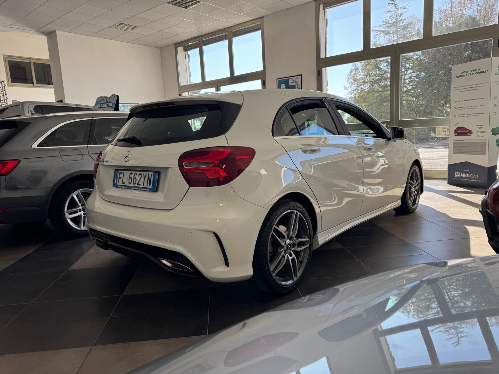 Mercedes-benz A 180 d Premium AMG