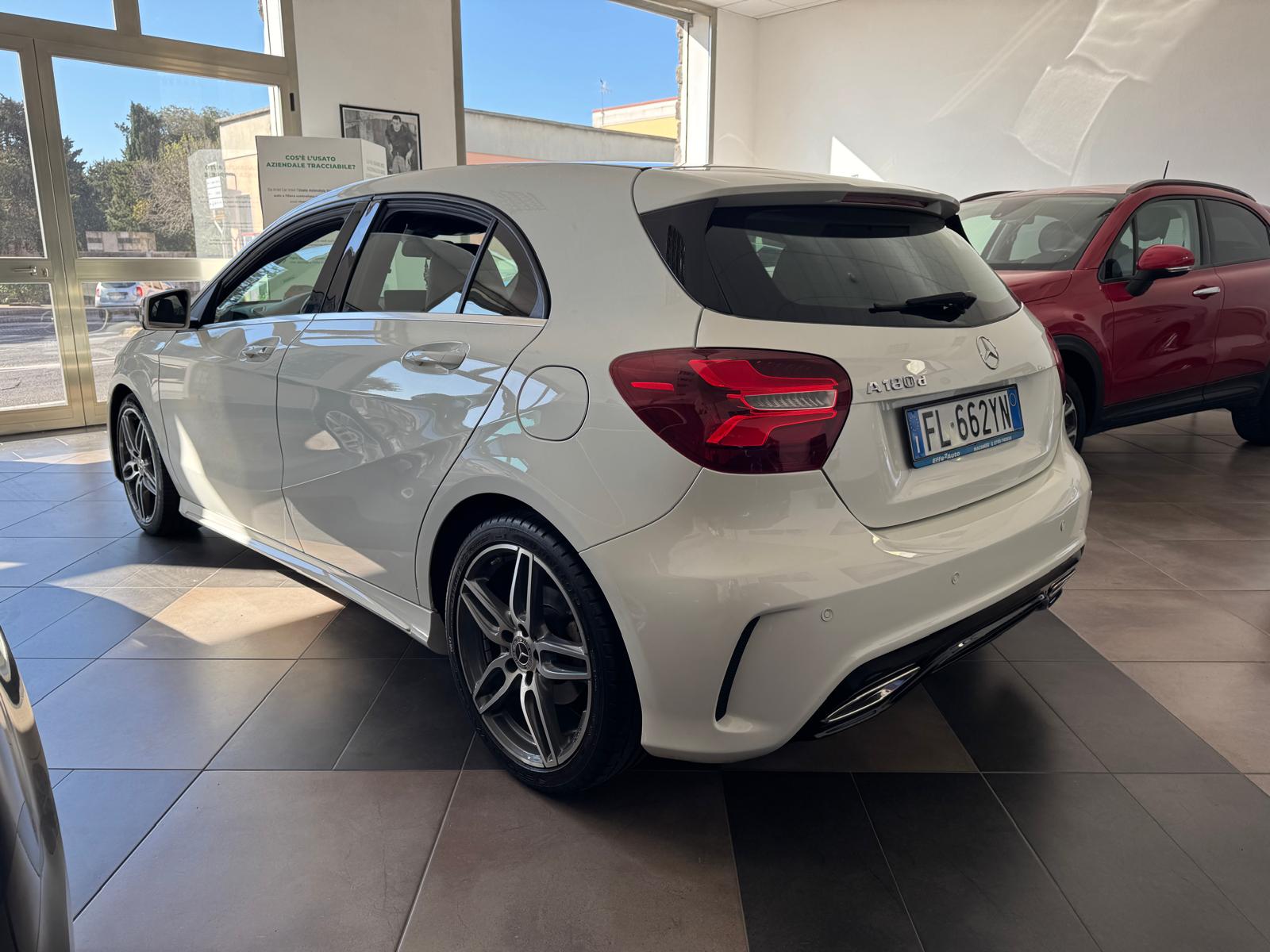 Mercedes-benz A 180 d Premium AMG