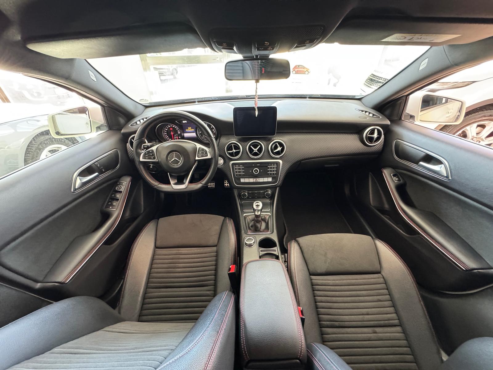 Mercedes-benz A 180 d Premium AMG