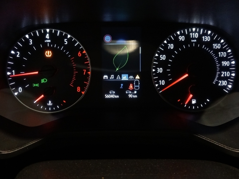 Renault Clio 1.0 TCE Business