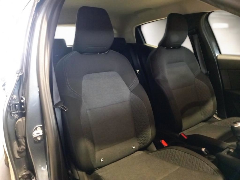 Renault Clio 1.0 TCE Business