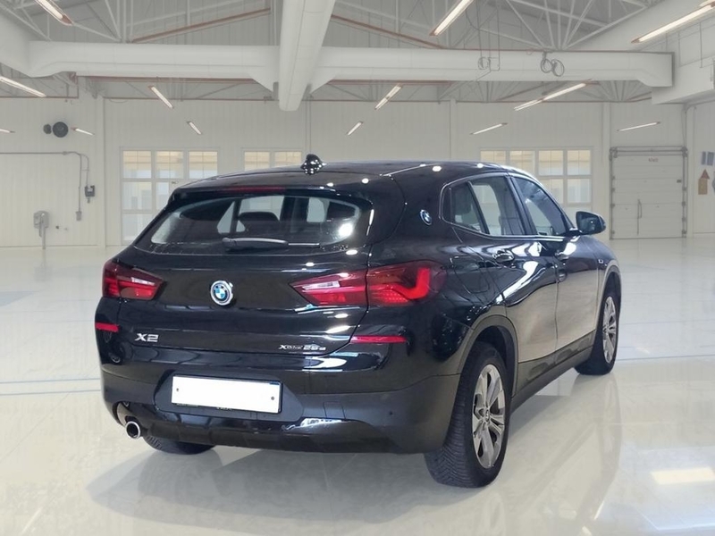 BMW X2 XDRIVE 25E BUSINESS X AUT.