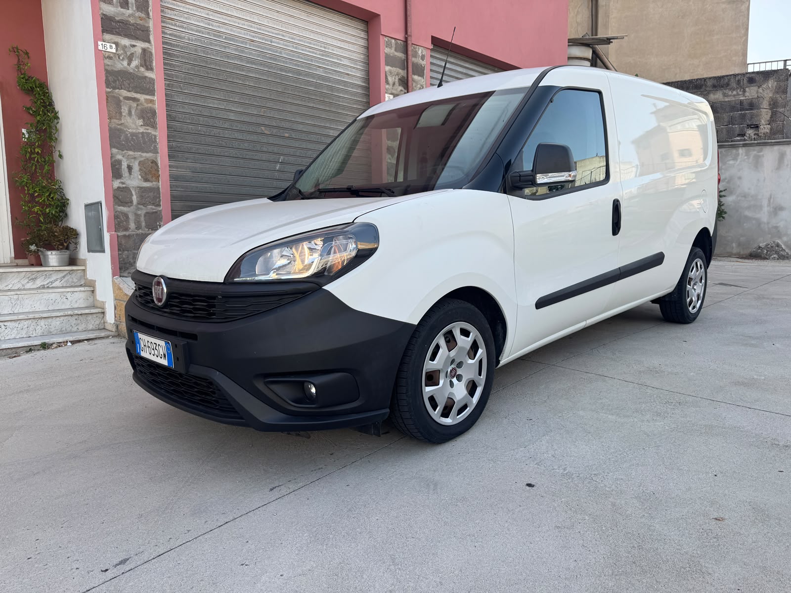 Fiat Doblò 1.6 MJT 105CV S&S PL-TN Cargo Maxi Lounge