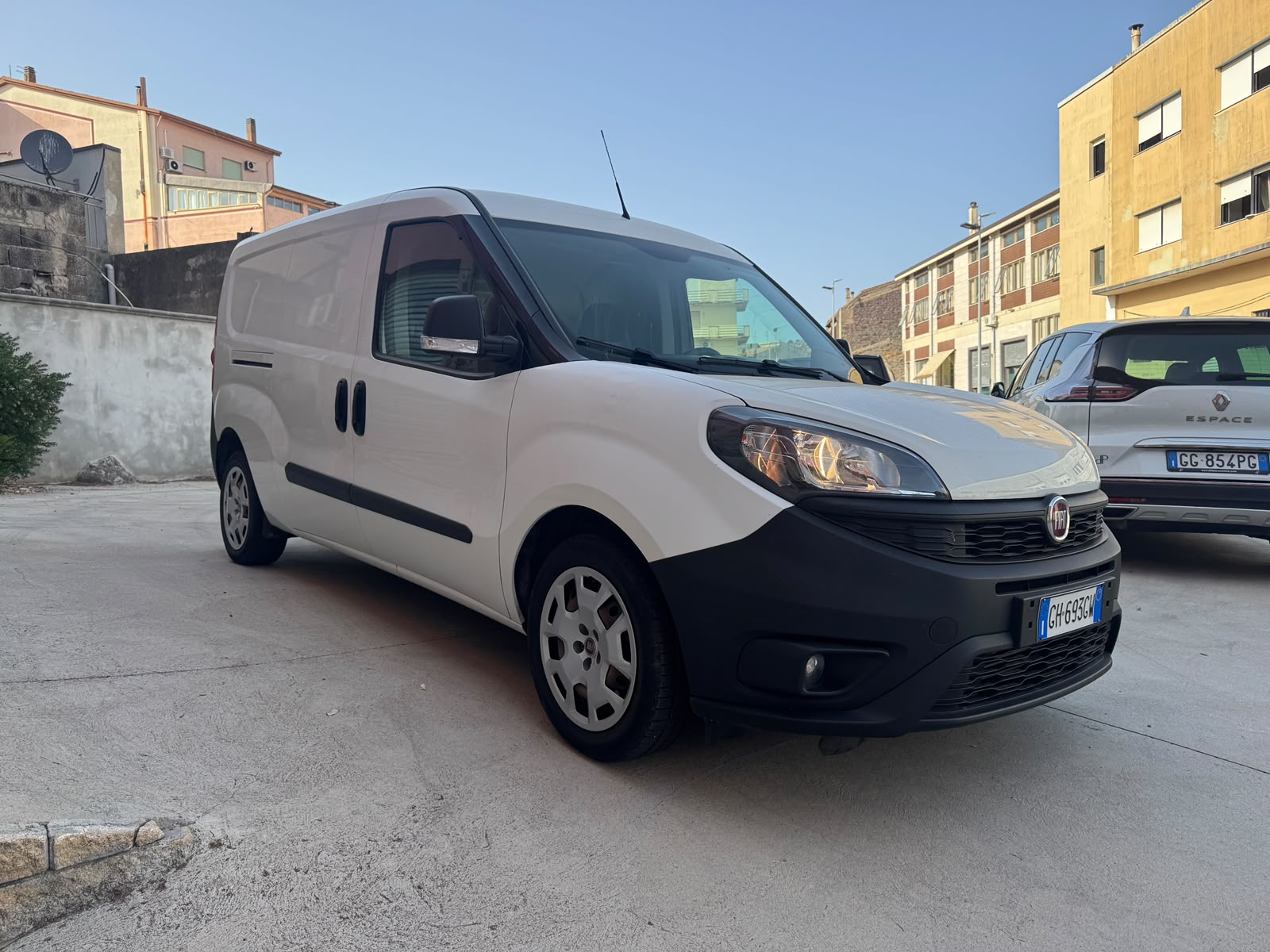Fiat Doblò 1.6 MJT 105CV S&S PL-TN Cargo Maxi Lounge