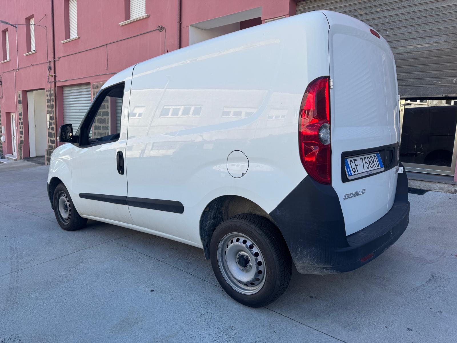 Fiat Doblò 1.6 MJT 105CV S&S PC-TN Cargo Business